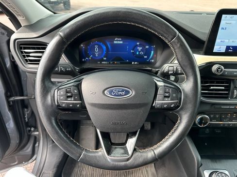 Used 2022 Ford Escape Titanium w/ Titanium Elite Package AWD/4WD image 14