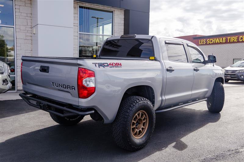 Used 2016 Toyota Tundra SR5 w/ TRD Off Road Package AWD/4WD image 15
