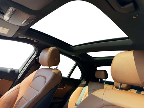 Used 2019 Mercedes-Benz C 300 4MATIC Sedan image 11
