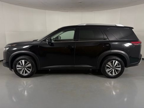 Used 2023 Nissan Pathfinder SL image 5