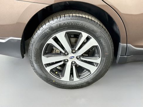 Used 2019 Subaru Outback 2.5i Limited AWD/4WD image 33