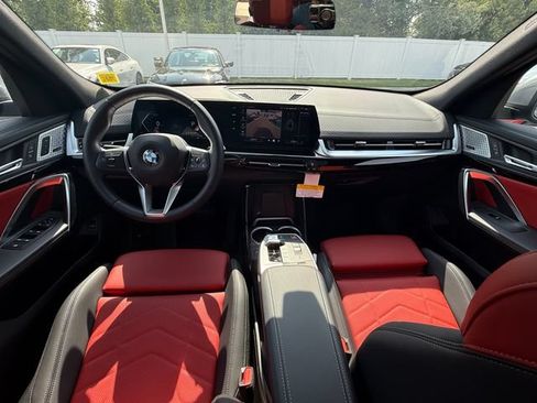 Used 2025 BMW X2 xDrive28i w/ Convenience Package AWD/4WD image 12