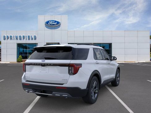 New 2026 Ford Explorer Active image 8