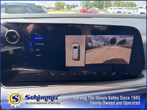 New 2026 Chevrolet Suburban LT w/ Comfort Package AWD/4WD image 39