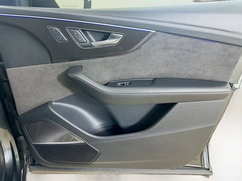Used 2021 Audi SQ8 Prestige w/ Prestige Package AWD/4WD image 42
