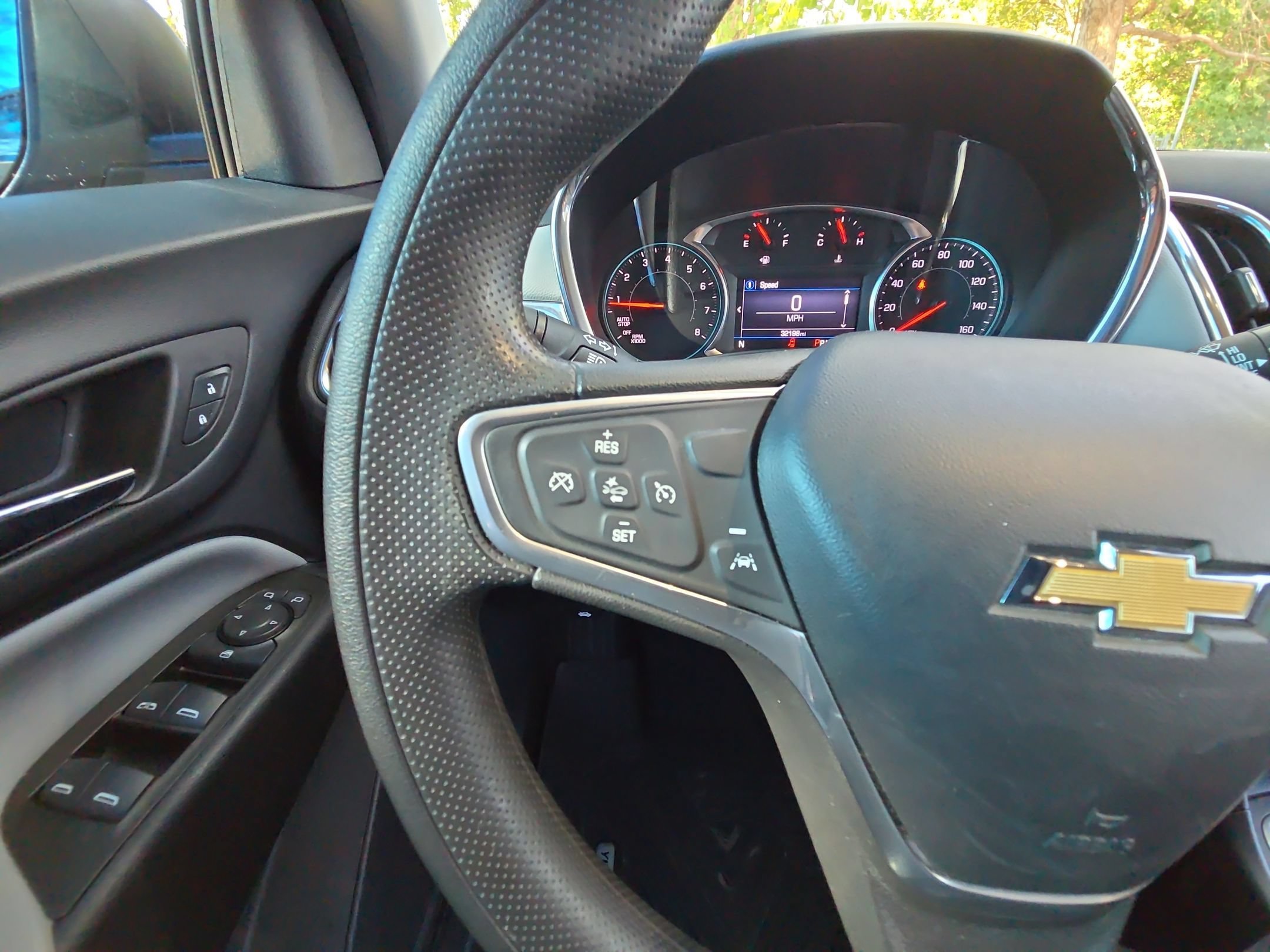 Used 2023 Chevrolet Equinox LS w/ LS Convenience Package FWD image 21