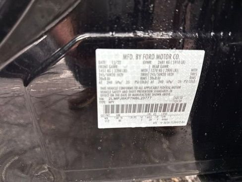 Certified 2022 Lincoln Nautilus Reserve w/ Luxury Package image 31