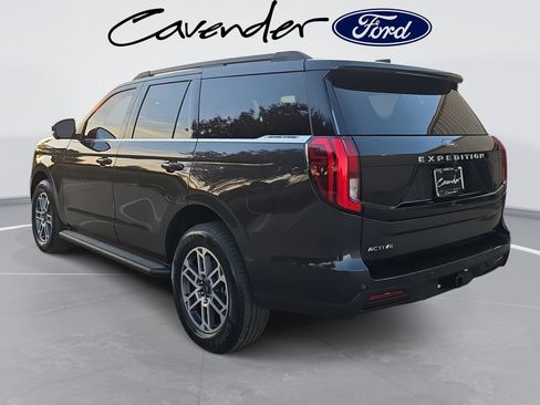 New 2025 Ford Expedition Active image 7