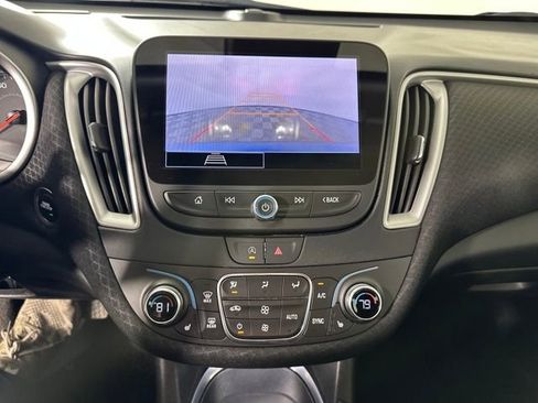 Used 2025 Chevrolet Malibu LT image 22