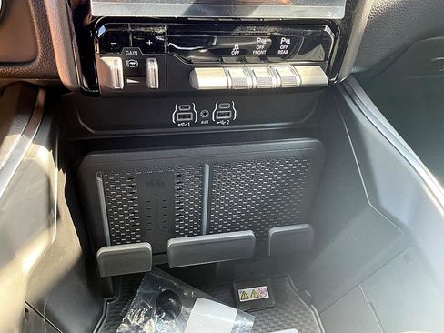 New 2026 RAM 1500 Big Horn image 24