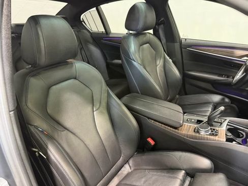 Used 2020 BMW 530i w/ M Sport Package RWD image 29