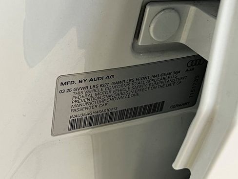 Certified 2025 Audi S6 e-tron Prestige w/ 21" Black Optic Package image 39