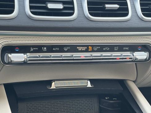 Used 2020 Mercedes-Benz GLE 350 4MATIC image 29