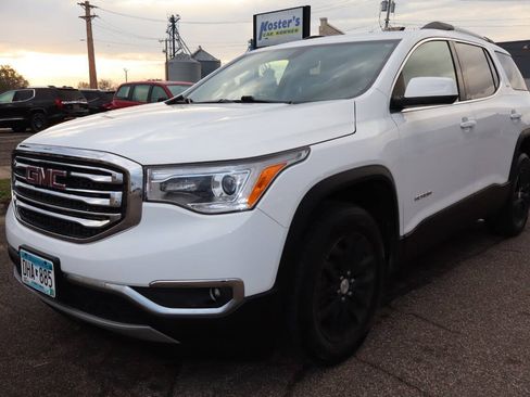 Used 2018 GMC Acadia SLT AWD/4WD image 1