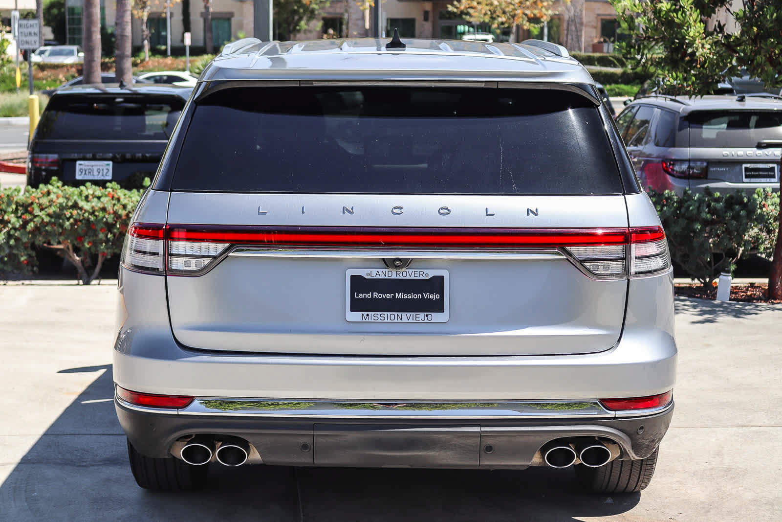 Used 2021 Lincoln Aviator Reserve w/ Equipment Group 201A RWD image 5