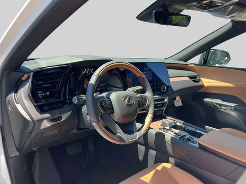 New 2026 Lexus RX 350h AWD/4WD image 21