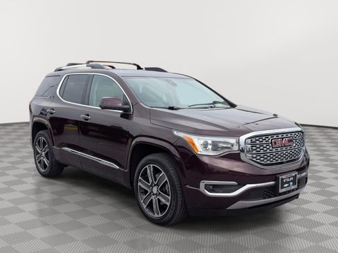 Used 2018 GMC Acadia Denali w/ Technology Package AWD/4WD image 7