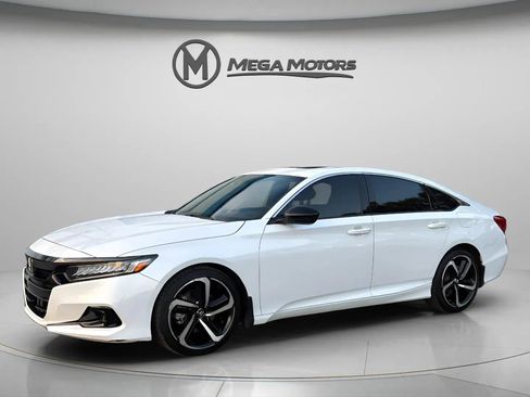 Used 2021 Honda Accord Sport image 2