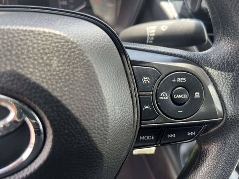 Used 2024 Toyota Corolla LE FWD image 18