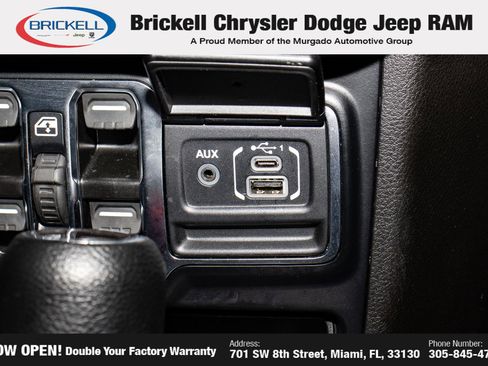 Used 2024 Jeep Gladiator Sport AWD/4WD image 24