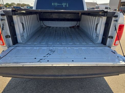 Used 2016 RAM 1500 Laramie w/ Convenience Group AWD/4WD image 23
