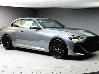 Used 2025 BMW 230i xDrive Coupe w/ M Sport Package video 1