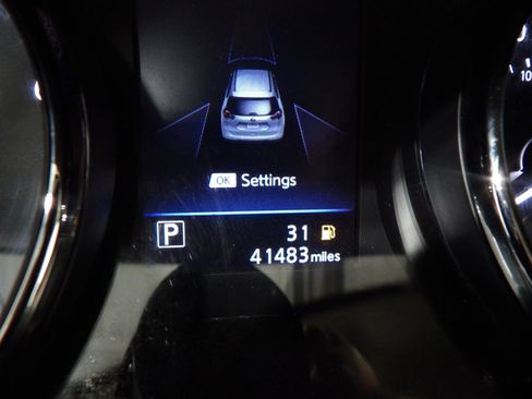 Used 2019 Nissan Rogue SV image 20