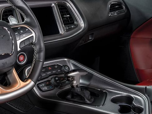 Used 2019 Dodge Challenger SRT Hellcat Redeye image 17