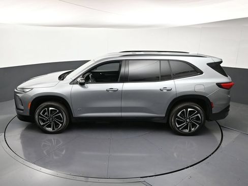 Certified 2026 Buick Enclave Sport Touring w/ Super Cruise Package AWD/4WD image 18