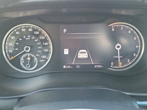 Used 2026 Genesis G70 2.5T Prestige image 23