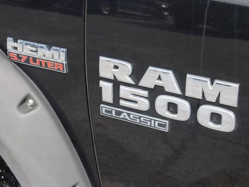 Used 2019 RAM 1500 Classic SLT AWD/4WD image 5