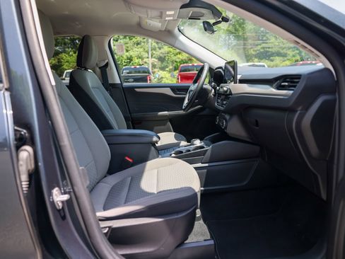 Certified 2022 Ford Escape SE w/ SE Sport Appearance Package AWD/4WD image 9