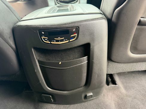 Used 2020 Cadillac Escalade Luxury image 18