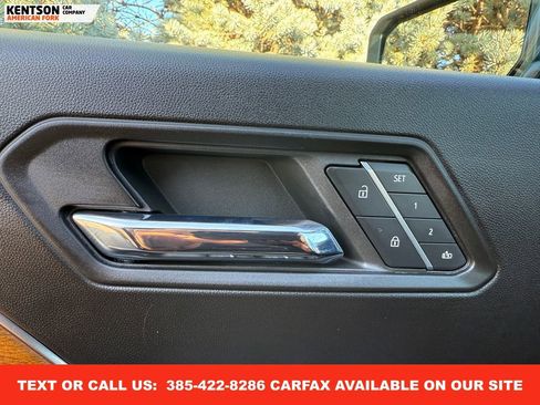 Used 2023 GMC Canyon Denali image 22