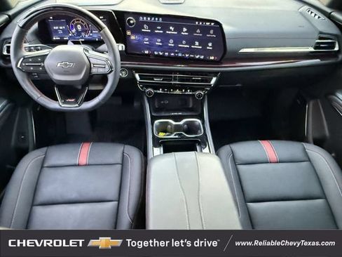 Used 2026 Chevrolet Traverse RS w/ LPO, Floor Liner Package AWD/4WD image 11