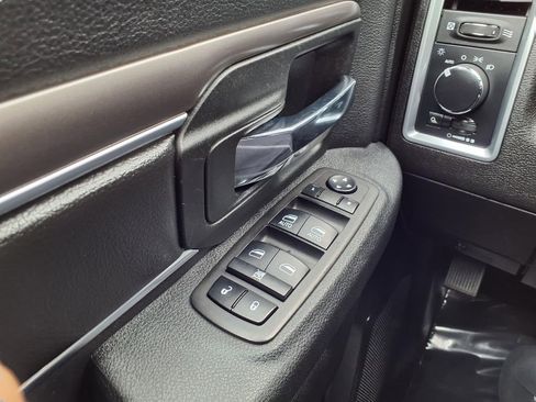Used 2024 RAM 1500 Classic Warlock AWD/4WD image 16