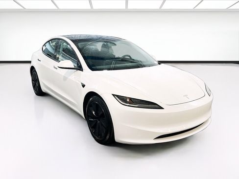 Used 2024 Tesla Model 3 Long Range AWD/4WD image 3