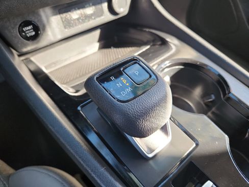 Used 2024 Nissan Rogue SV image 20