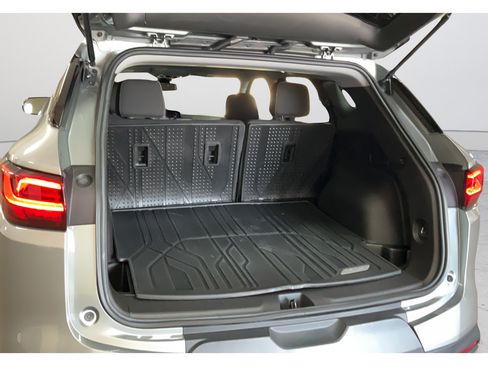 Used 2023 Chevrolet Blazer LT w/ LPO, Floor Liner Package FWD image 25