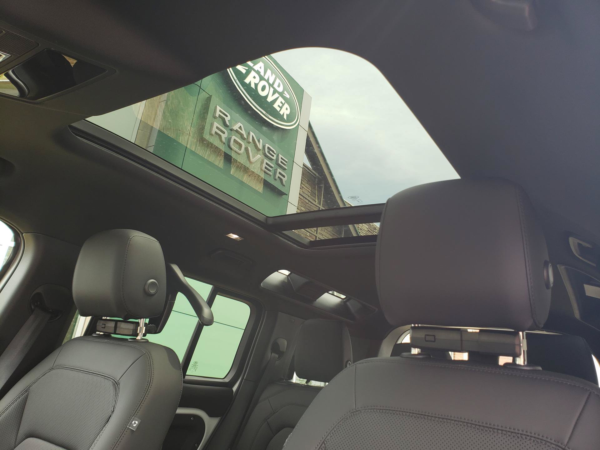 New 2026 Land Rover Defender 110 X-Dynamic SE AWD/4WD image 20