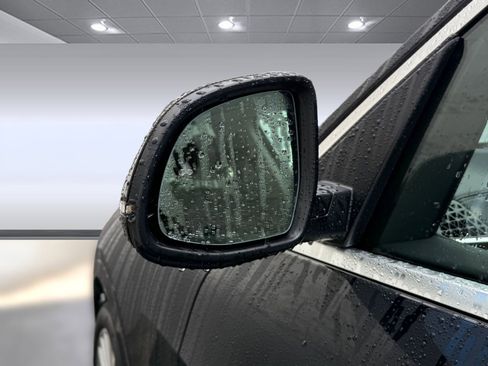 Used 2026 BMW X7 xDrive40i w/ Premium Package image 19