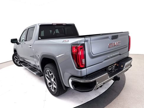 Used 2024 GMC Sierra 1500 SLT AWD/4WD image 9