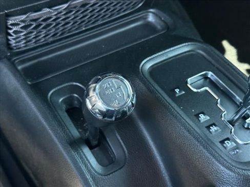 Used 2018 Jeep Wrangler Unlimited Sport S image 18