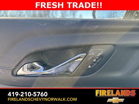 Used 2023 GMC Acadia SLE w/ Driver Convenience Package image 21