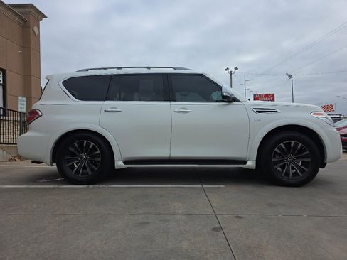 Used 2019 Nissan Armada Platinum w/ Captain's Chairs Package image 4