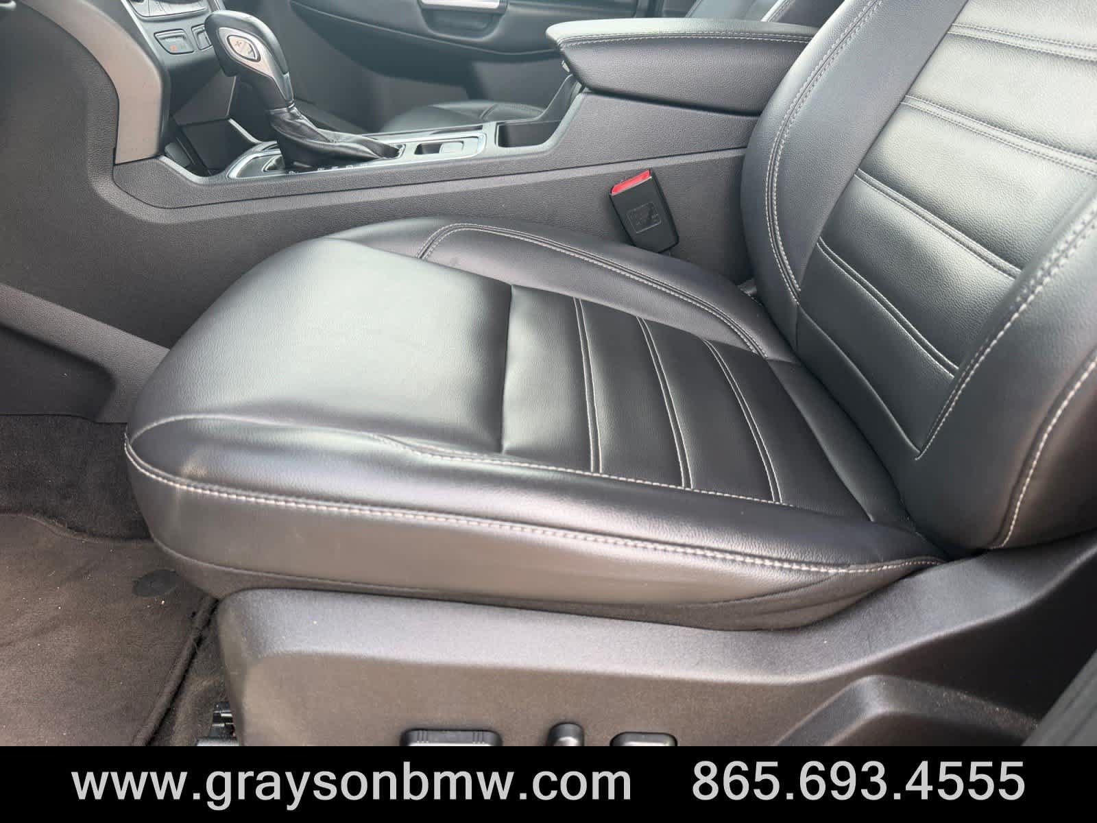 Used 2019 Ford Escape SEL FWD image 10