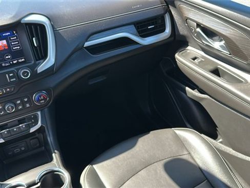 Used 2023 GMC Terrain SLT image 24