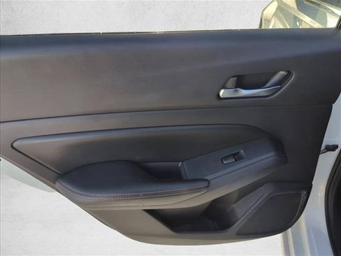 Used 2020 Nissan Altima 2.5 SR FWD image 8
