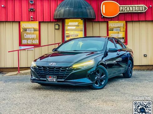 Used 2021 Hyundai Elantra SEL w/ Convenience Package image 2