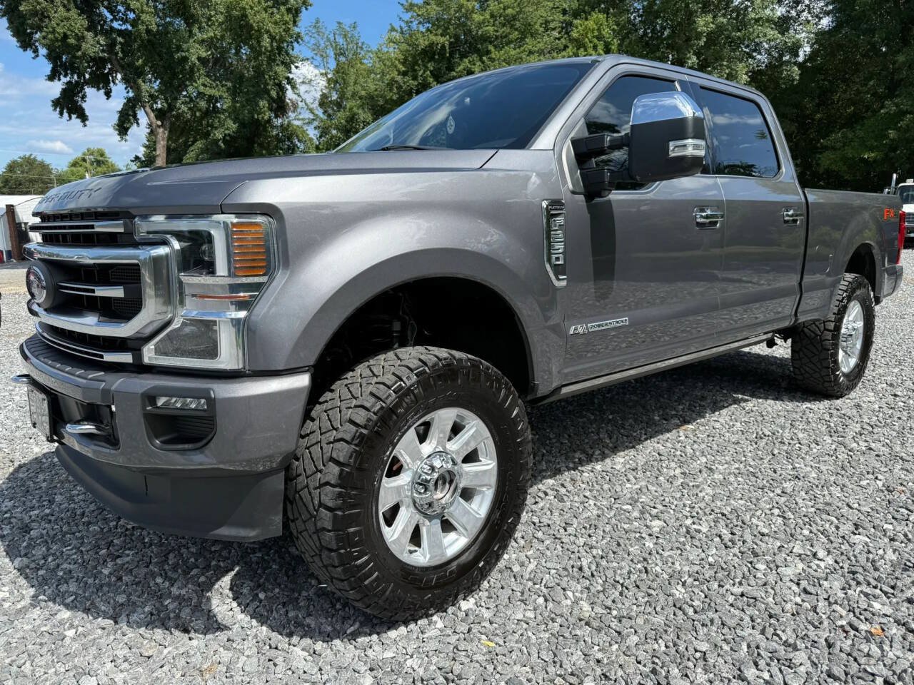 Used 2021 Ford F250 Platinum w/ FX4 Off-Road Package AWD/4WD image 2